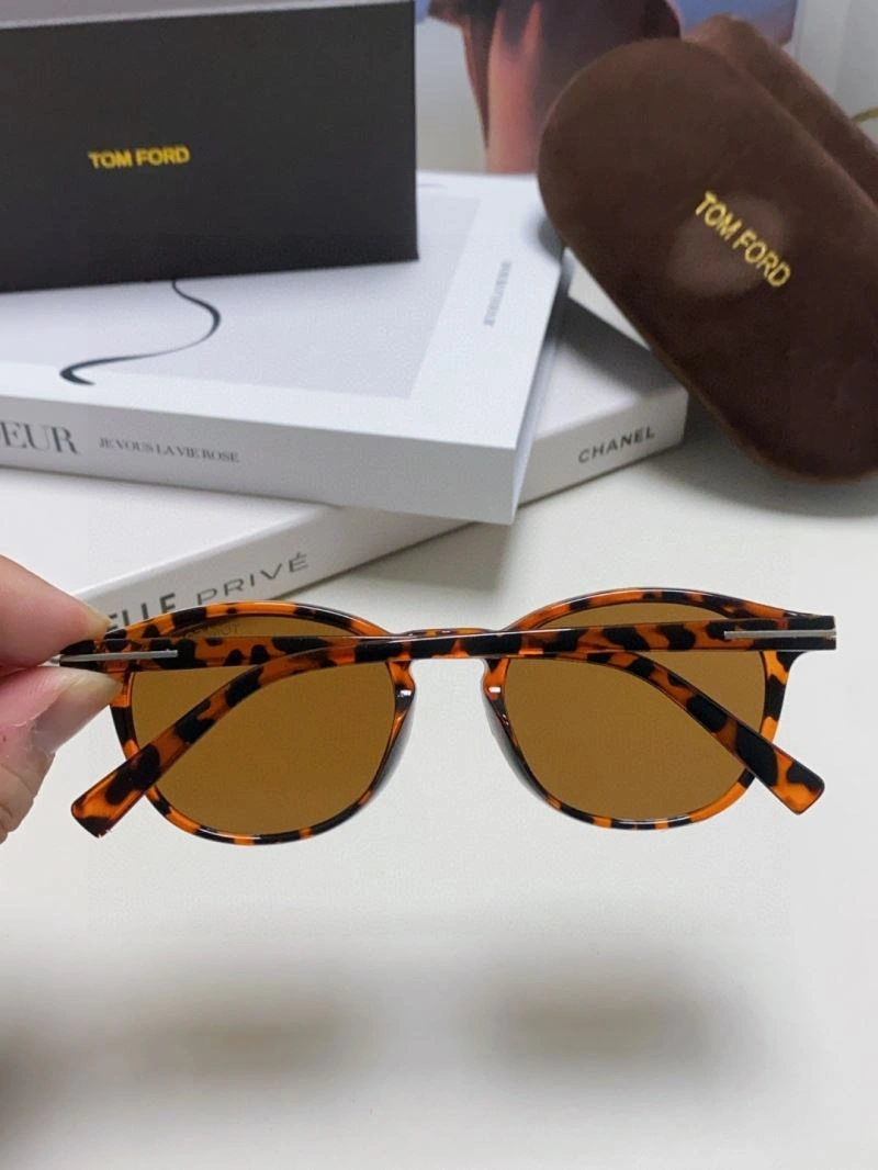 Tom Ford Sunglasses Classic 282345