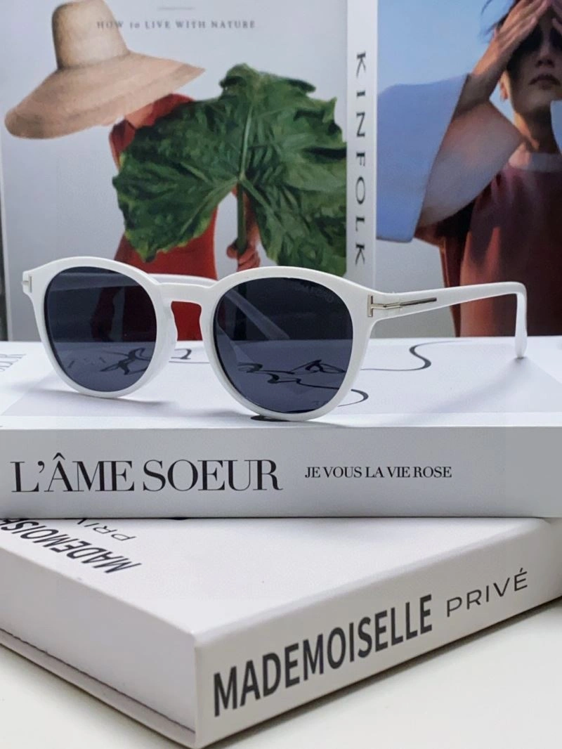 DailyWear Tom Ford Sunglasses 282352