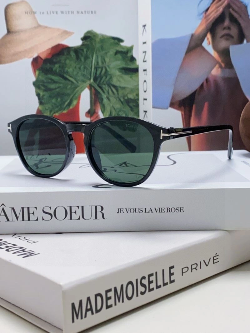 SmoothTexture Tom Ford Sunglasses 282342