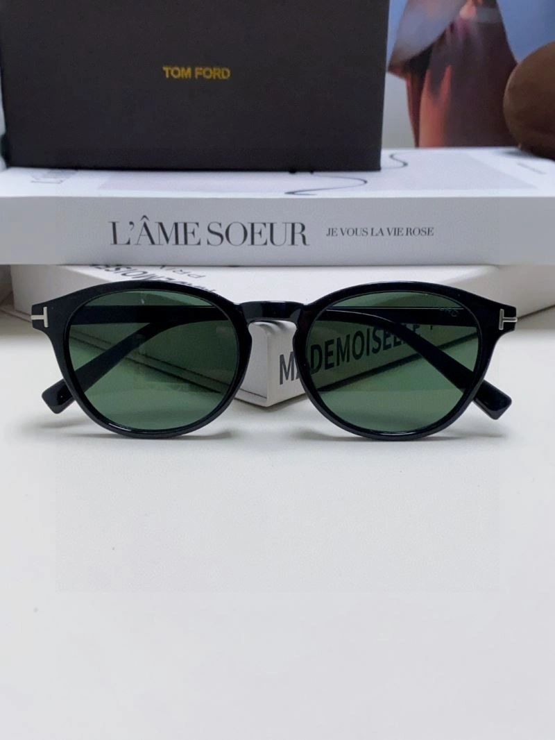 SmoothTexture Tom Ford Sunglasses 282342