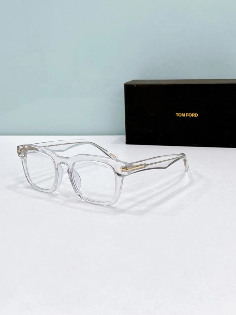 Sleek Tom Ford Sunglasses 282400