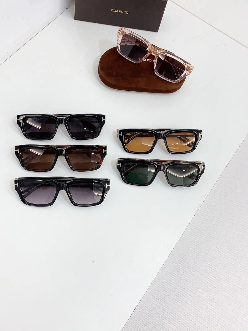 Tom Ford Sunglasses Refined 282404