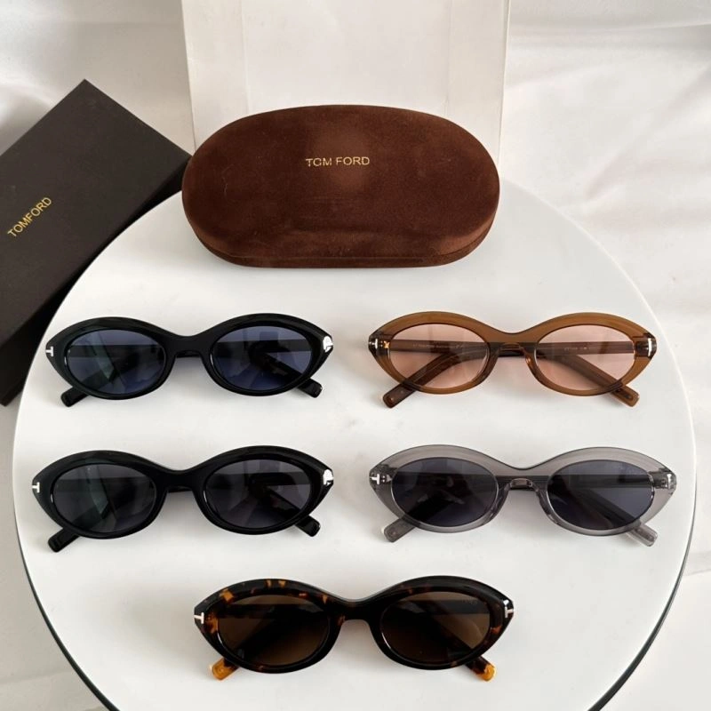 Tom Ford Sunglasses Minimalist 282402
