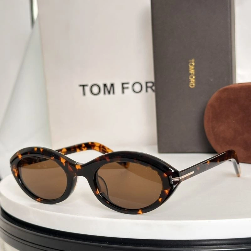 Tom Ford Sunglasses Minimalist 282402