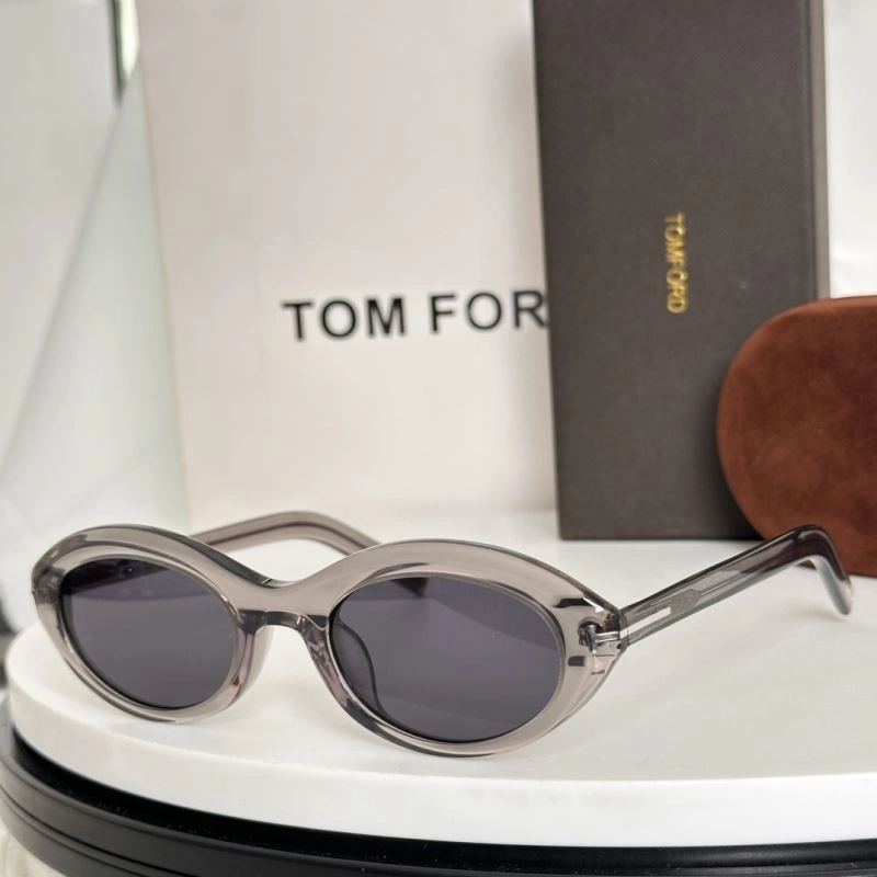 Tom Ford Sunglasses Minimalist 282402