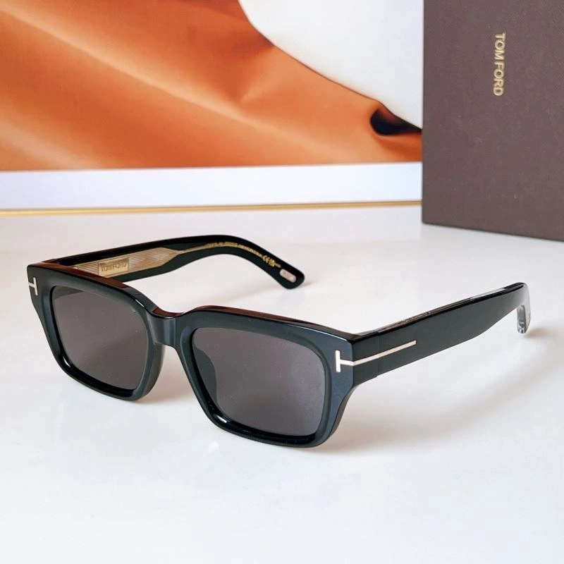 Tom Ford Sunglasses Vibrant 282389