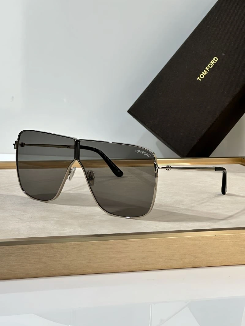 Tom Ford Sunglasses Stylish 282384