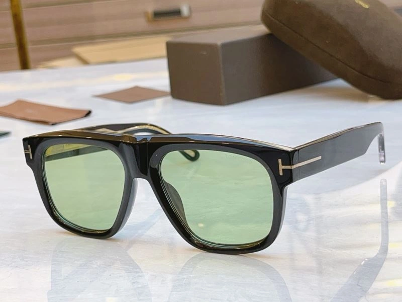 Sophisticated Tom Ford Sunglasses 282388