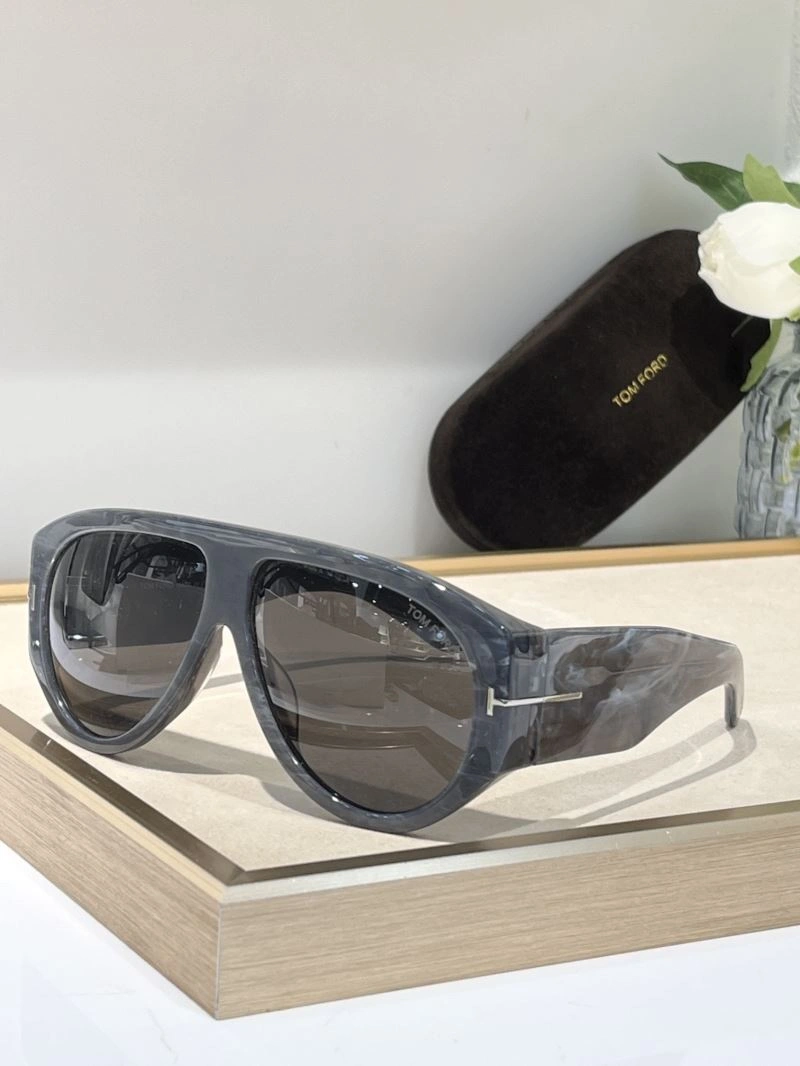 Refined Tom Ford Sunglasses 282387