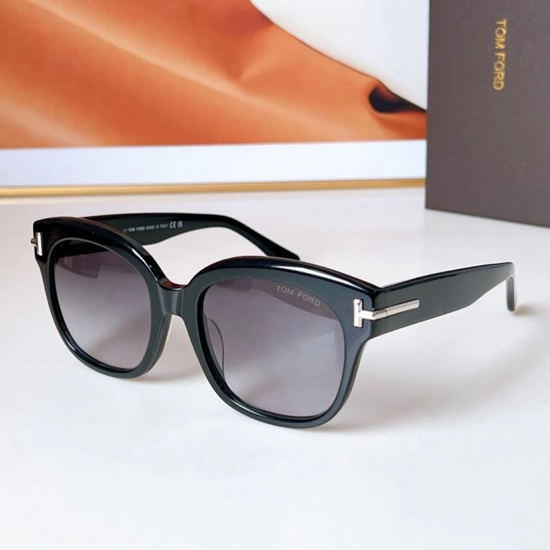 ModernLook Tom Ford Sunglasses 282385