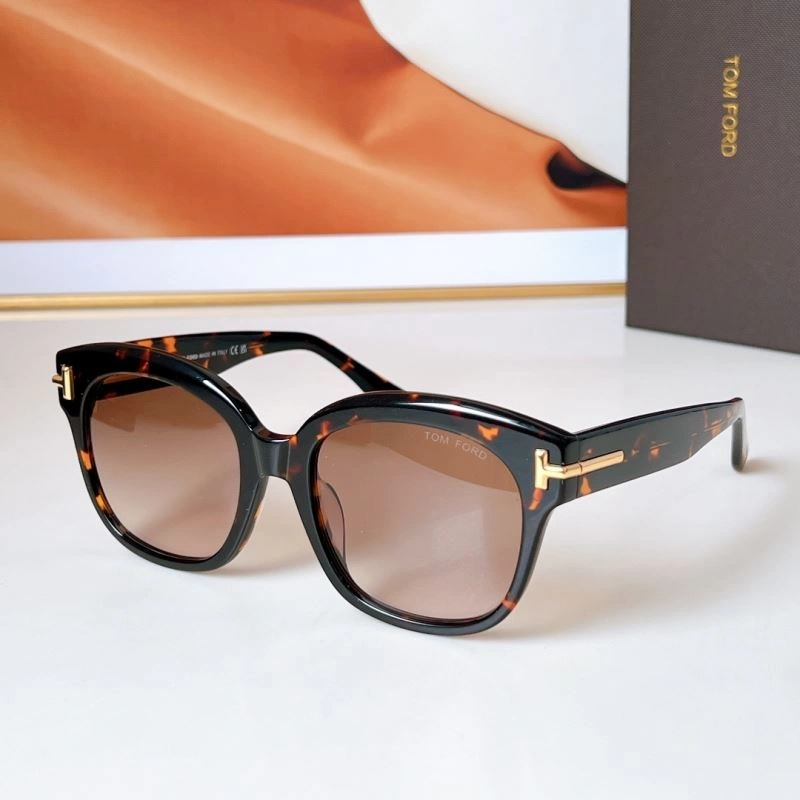 ModernLook Tom Ford Sunglasses 282385