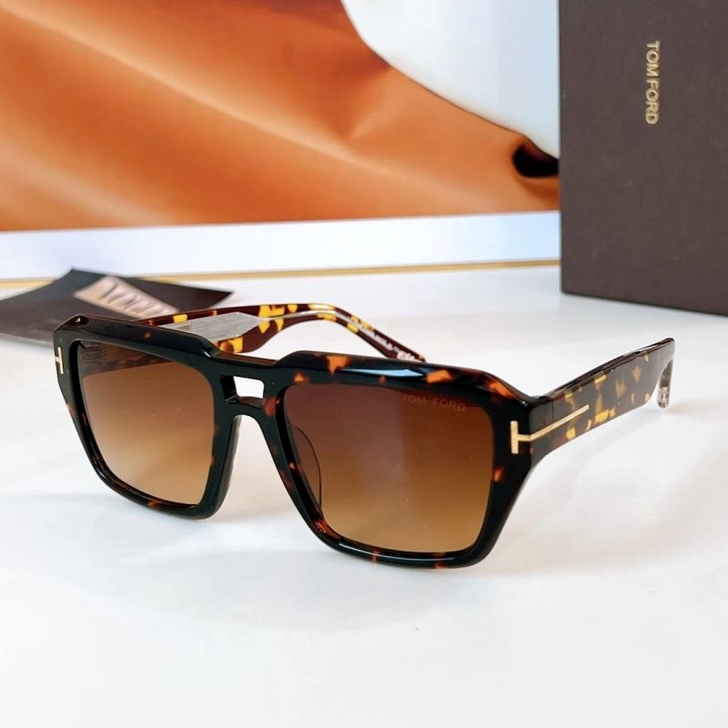 WaterResistant Tom Ford Sunglasses 282379