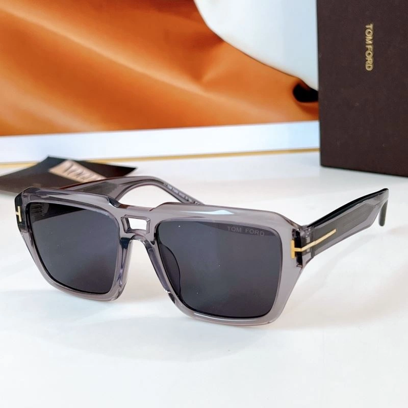 WaterResistant Tom Ford Sunglasses 282379