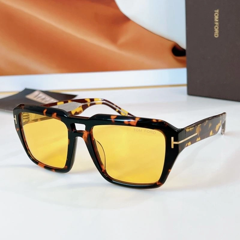 WaterResistant Tom Ford Sunglasses 282379