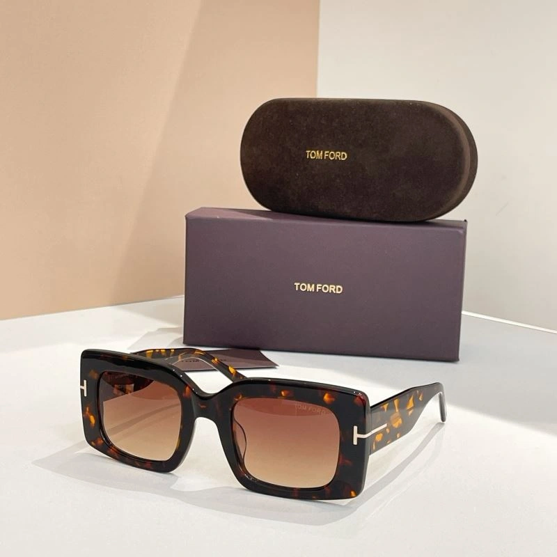 Tom Ford Sunglasses Sustainable 282376