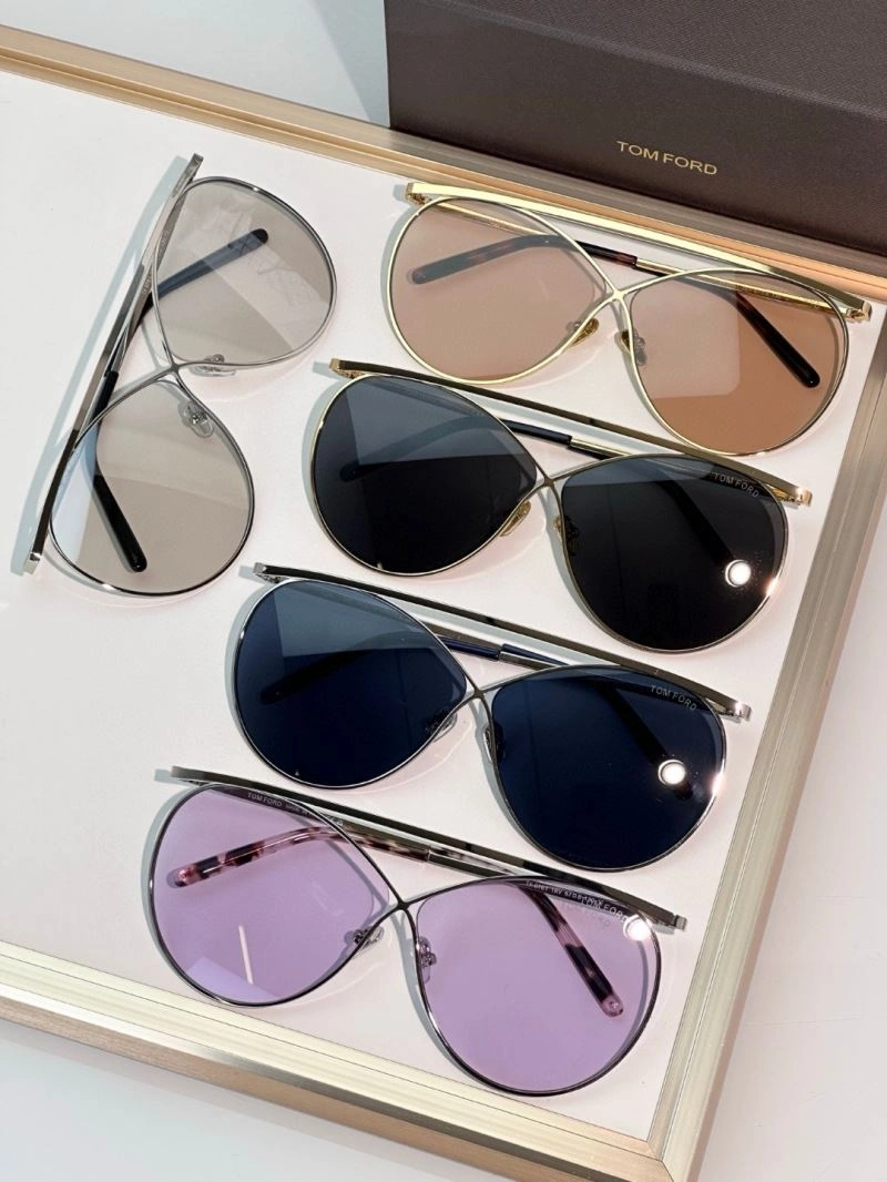 Tom Ford Sunglasses Unique 282359