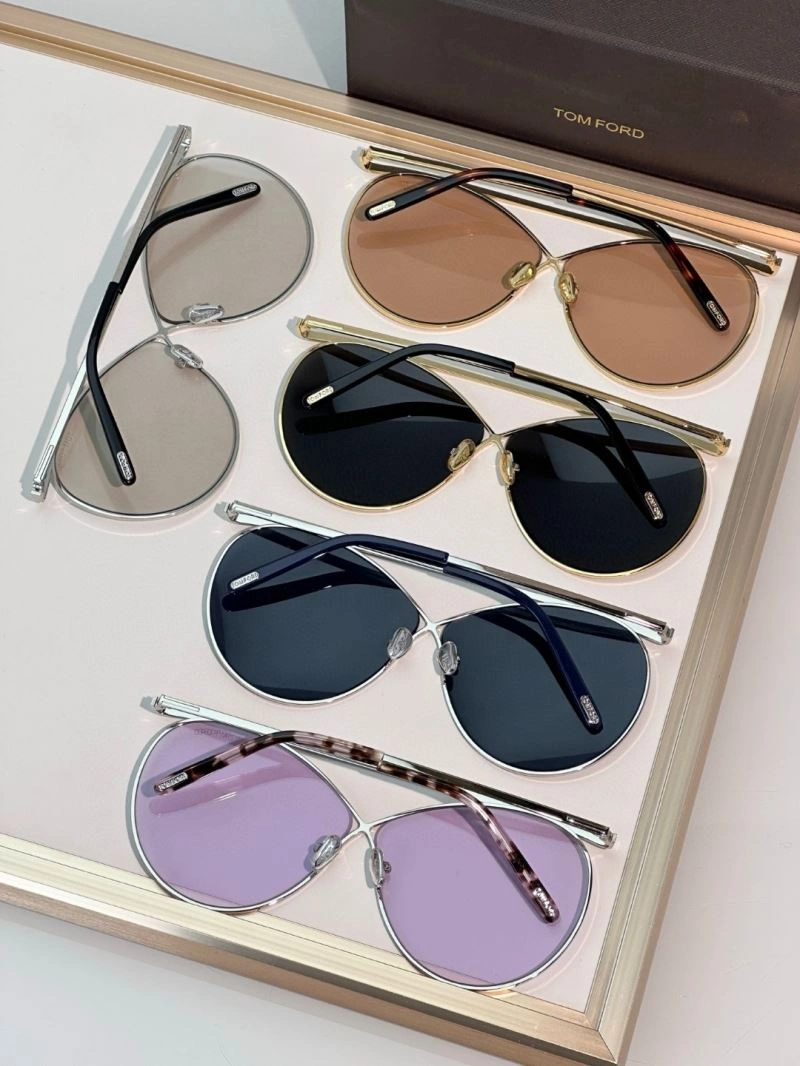 Tom Ford Sunglasses Unique 282359