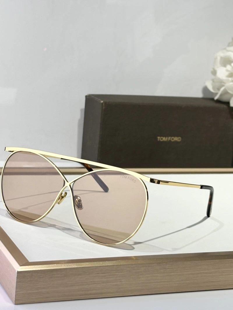 Tom Ford Sunglasses Unique 282359
