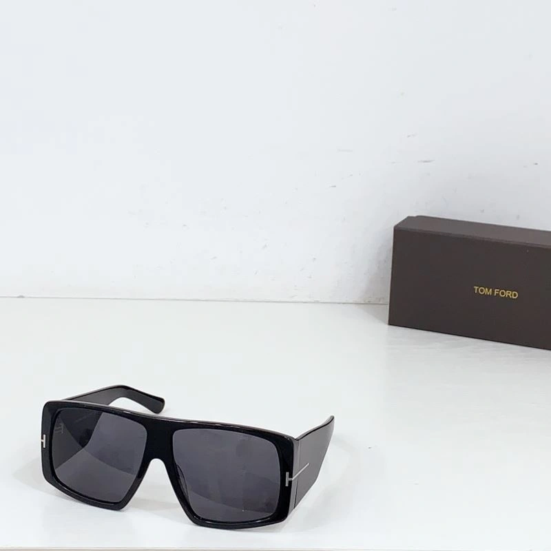 Tom Ford Sunglasses WaterResistant 282367