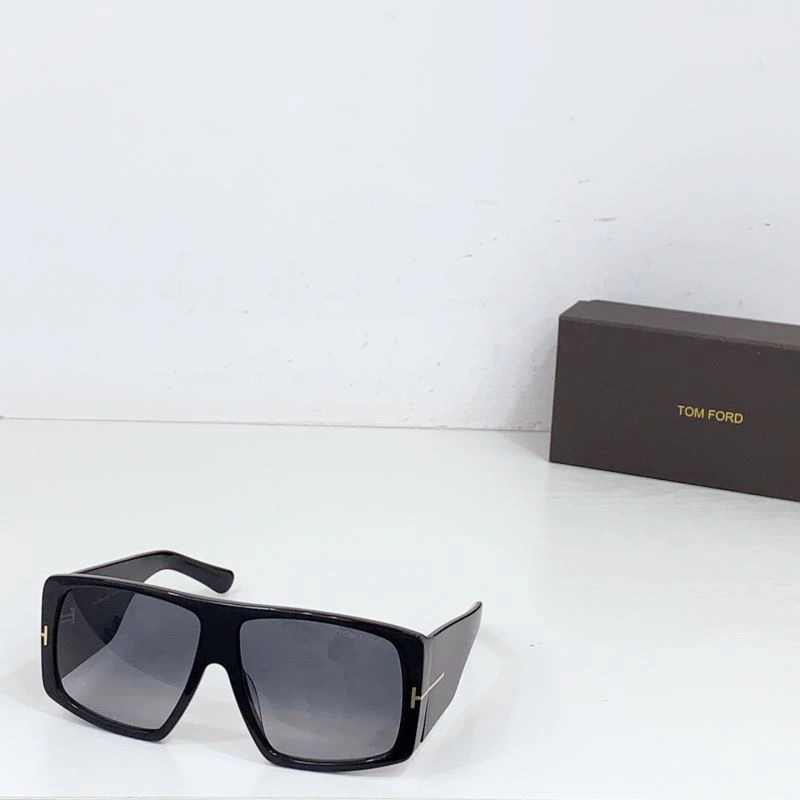 Tom Ford Sunglasses WaterResistant 282367
