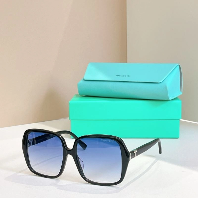 WaterResistant Tom Ford Sunglasses 282363