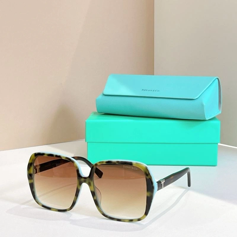 WaterResistant Tom Ford Sunglasses 282363