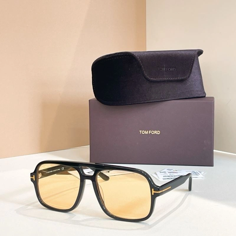 WaterResistant Tom Ford Sunglasses 282371