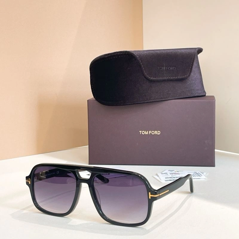 WaterResistant Tom Ford Sunglasses 282371