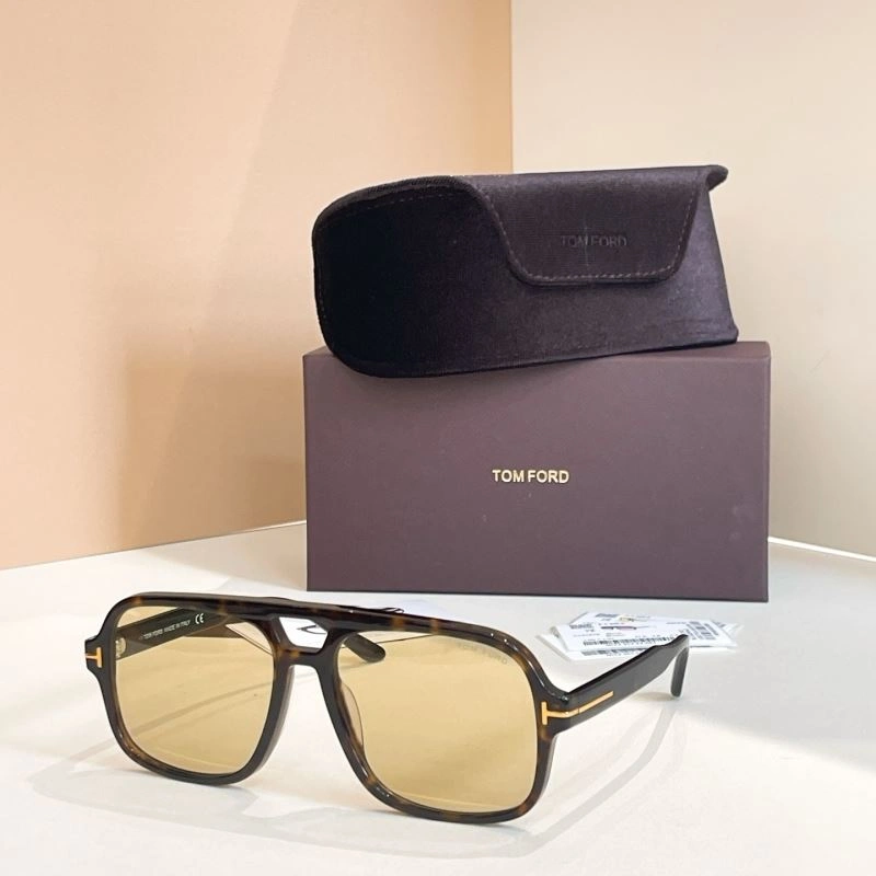 WaterResistant Tom Ford Sunglasses 282371