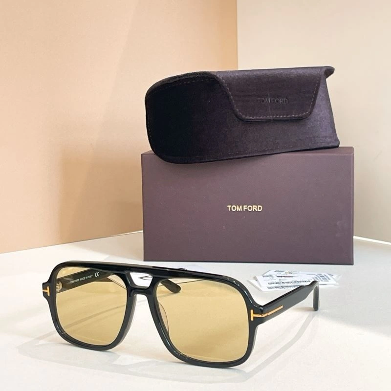 WaterResistant Tom Ford Sunglasses 282371