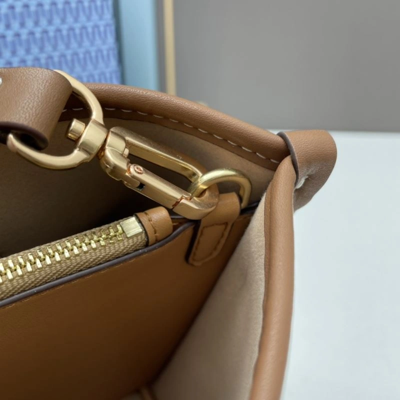 ModernLook Tory Burch Shopping Bags 82418