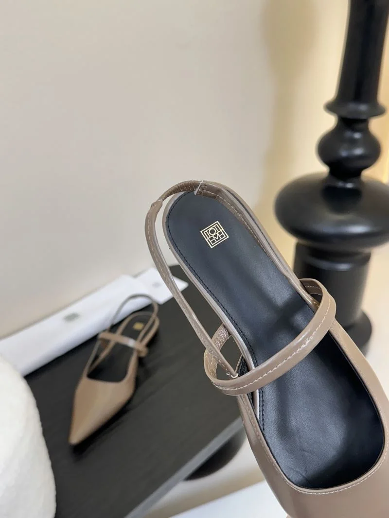 QuickDry Toteme Sandals 7138