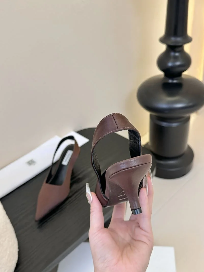 Practical Toteme Sandals 7173