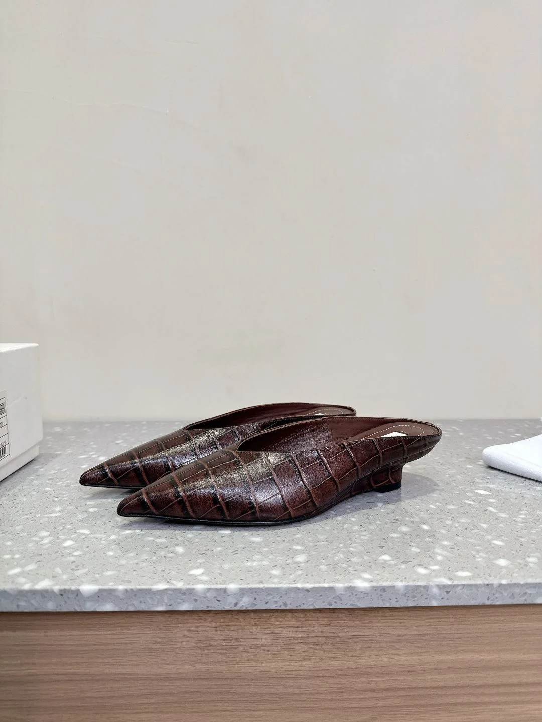 Toteme Sandals OnTrend 7174