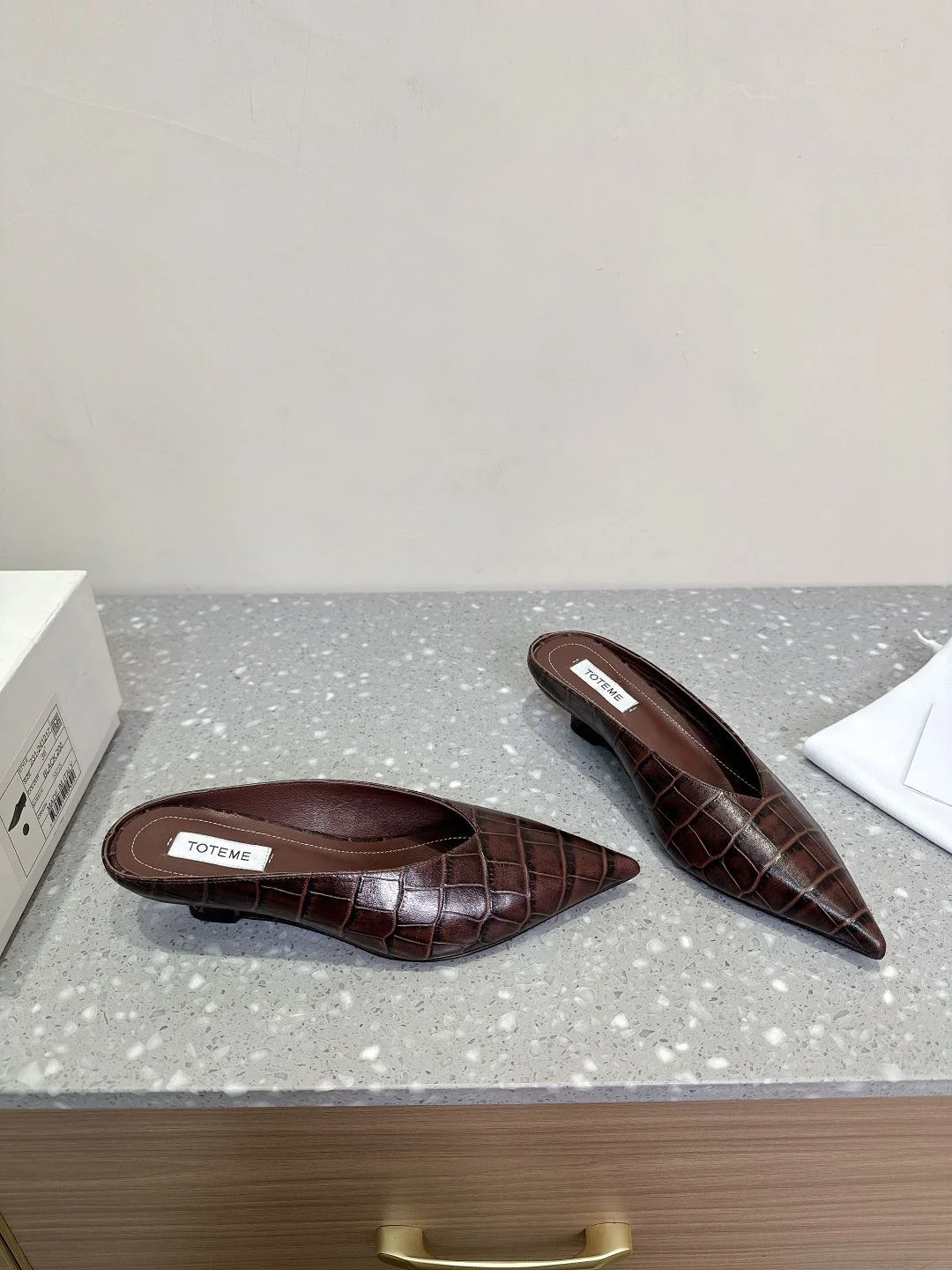 Toteme Sandals OnTrend 7174
