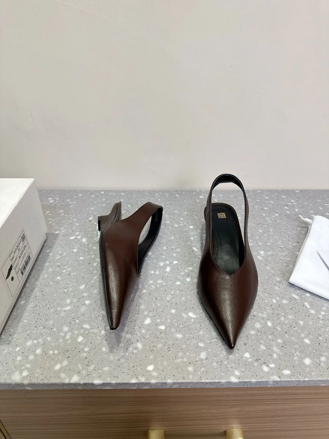 Toteme Sandals Classic 7159