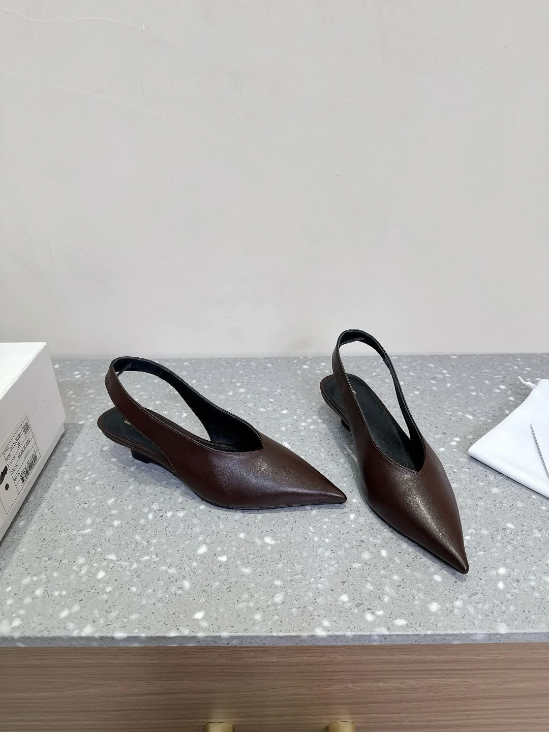 Toteme Sandals Classic 7159