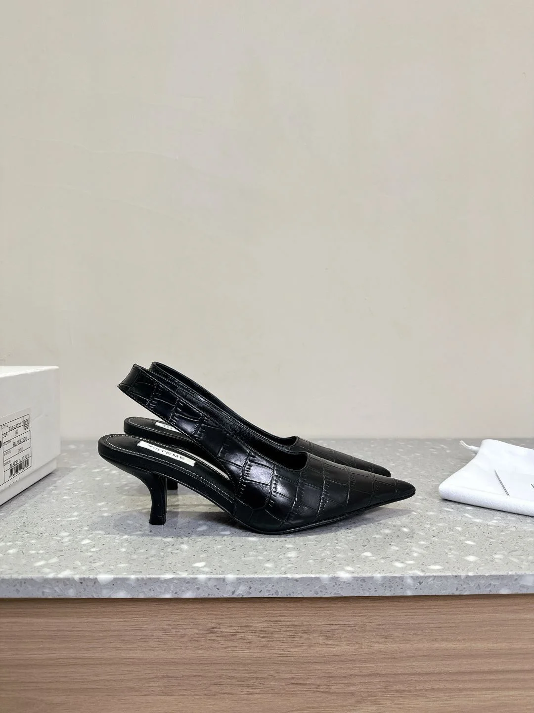 Effortless Toteme Sandals 7119