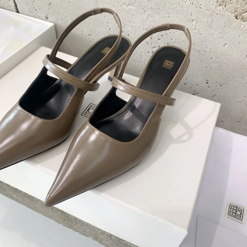 ModernLook Toteme Sandals 11132