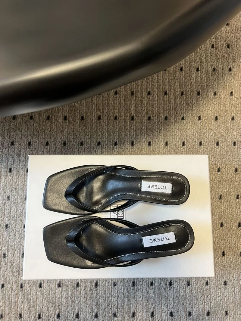 Minimalist Toteme Sandals 8727