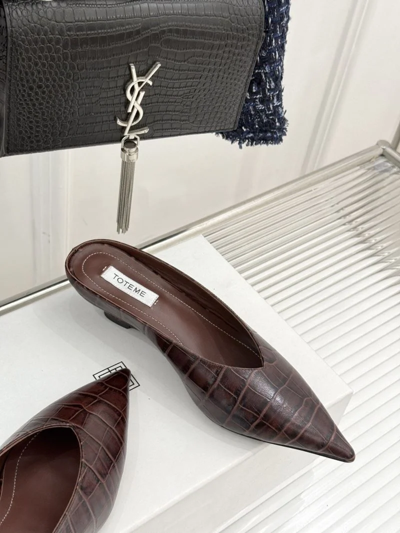 Sustainable Toteme Sandals 15399