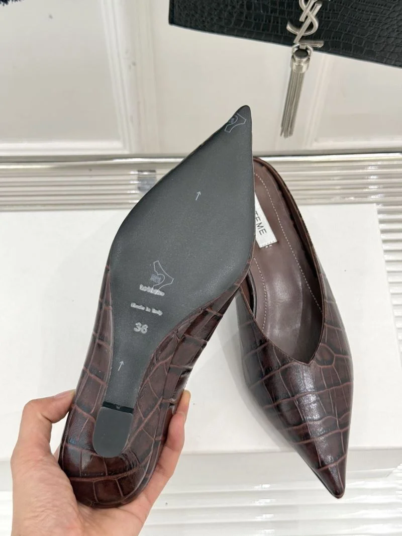 Sustainable Toteme Sandals 15399