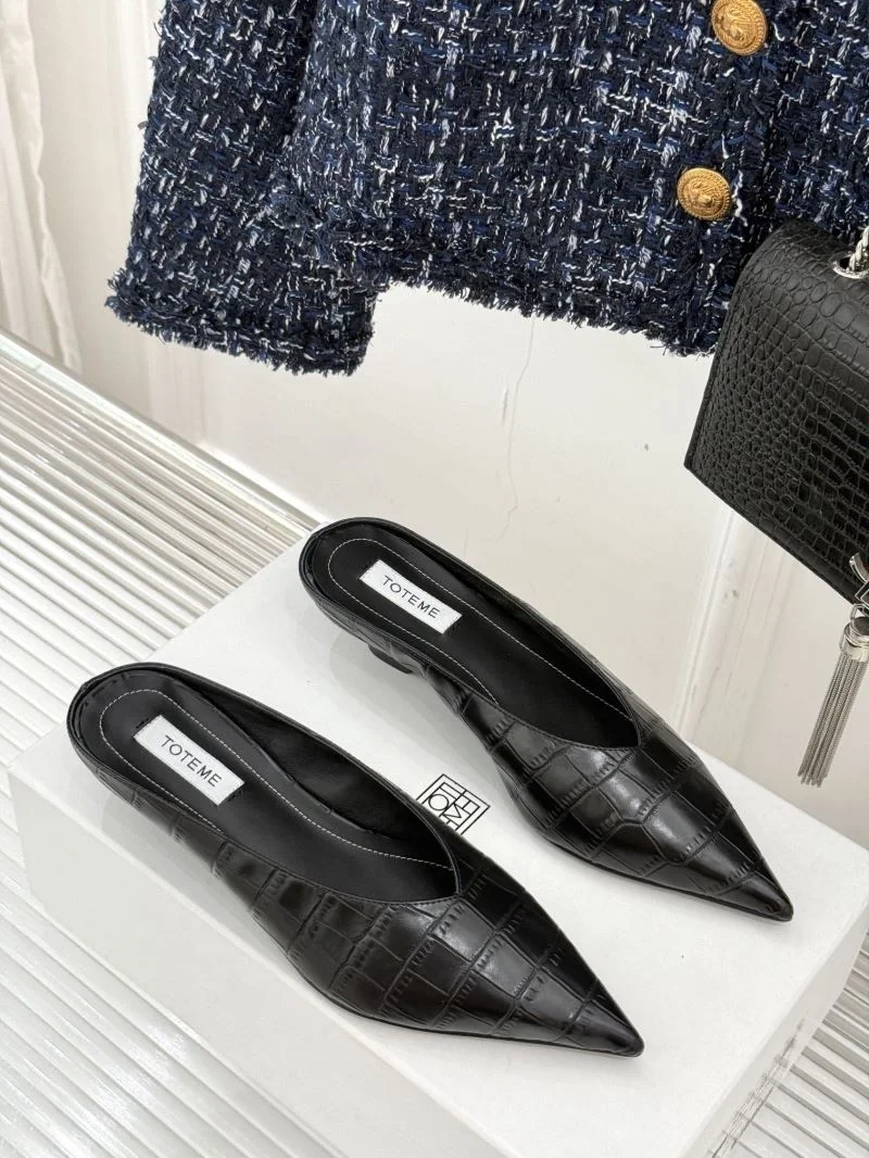 Durable Toteme Sandals 15370