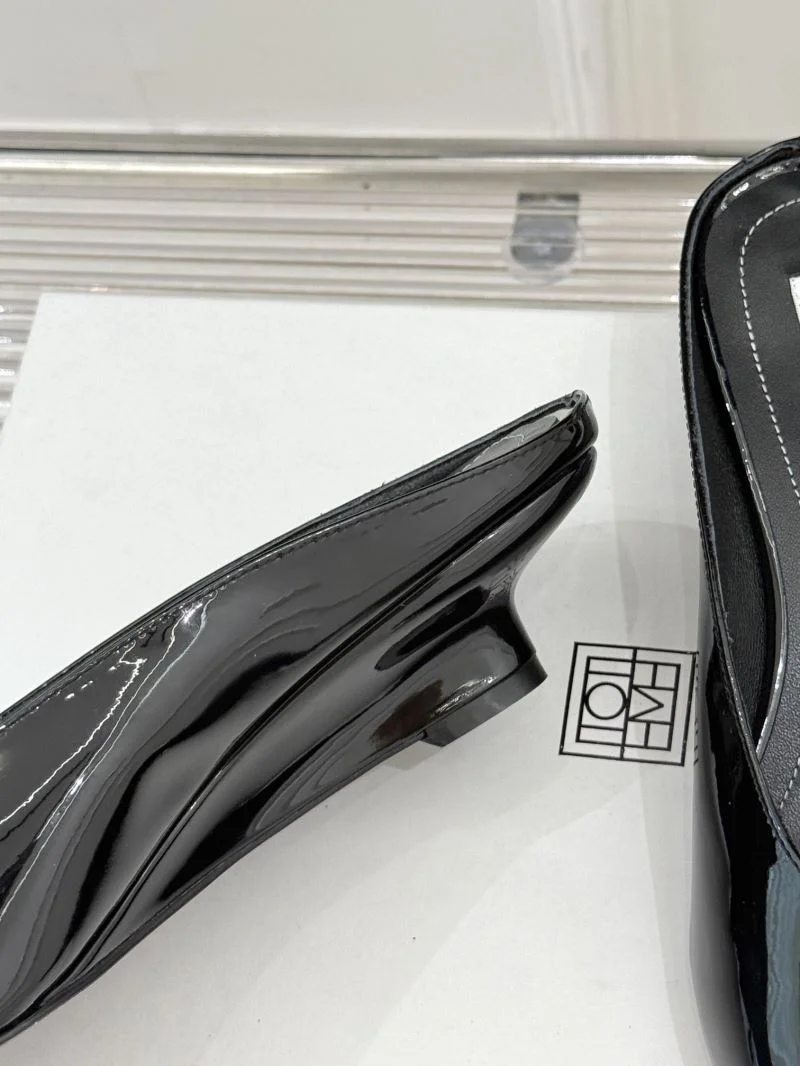 Sleek Toteme Sandals 15372