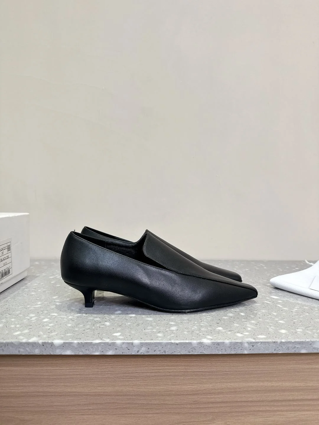Toteme Shoes MultiPurpose 7137