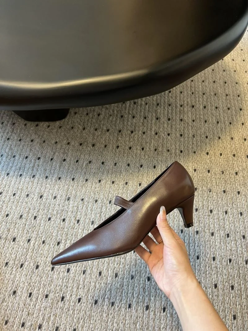 Toteme Shoes HighPerformance 11145