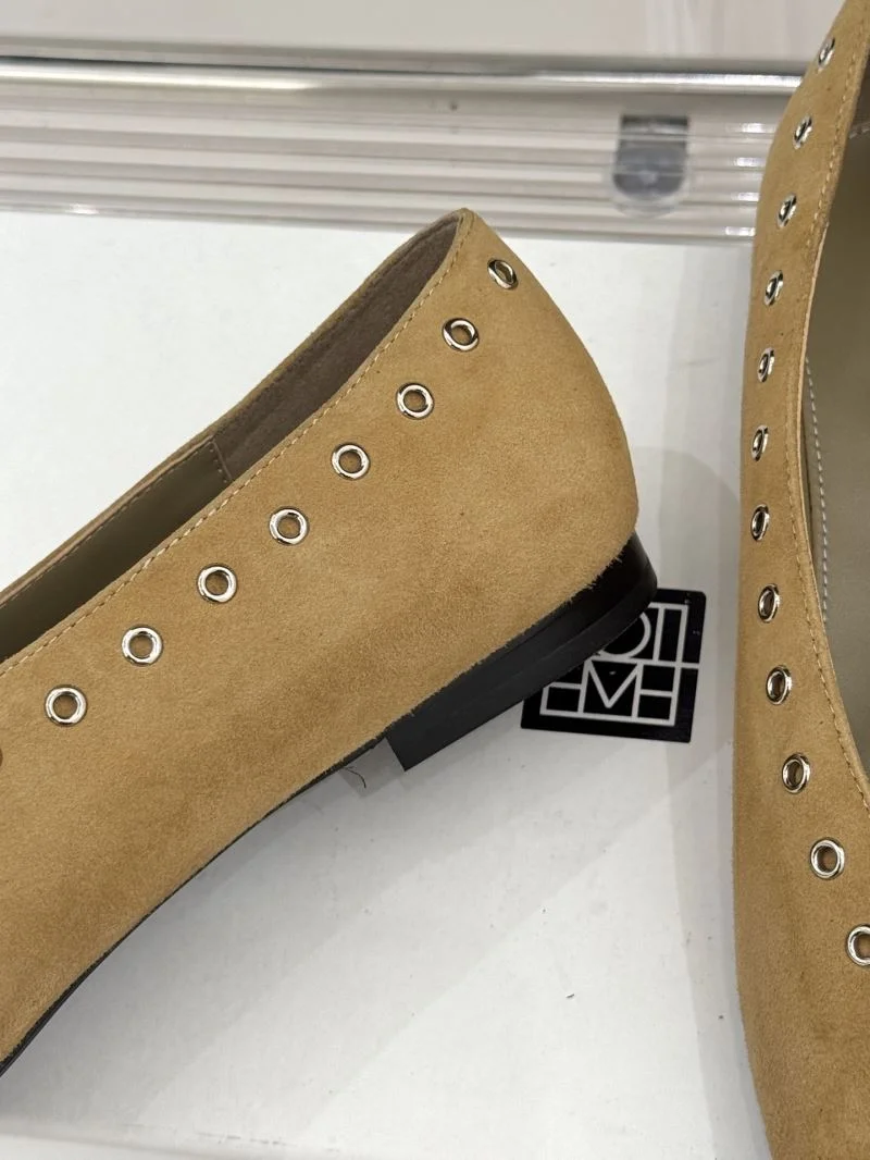 Toteme Shoes Classic 11119