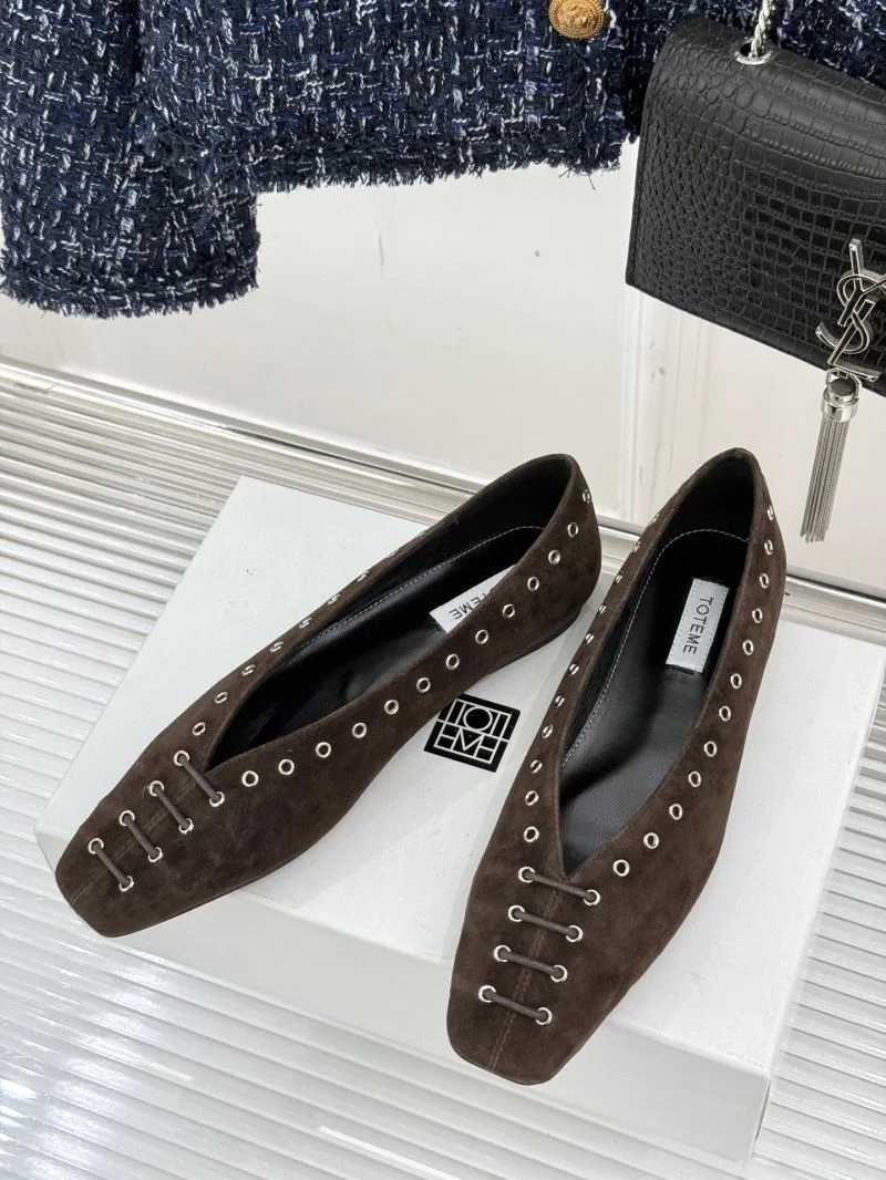 Vibrant Toteme Shoes 11133