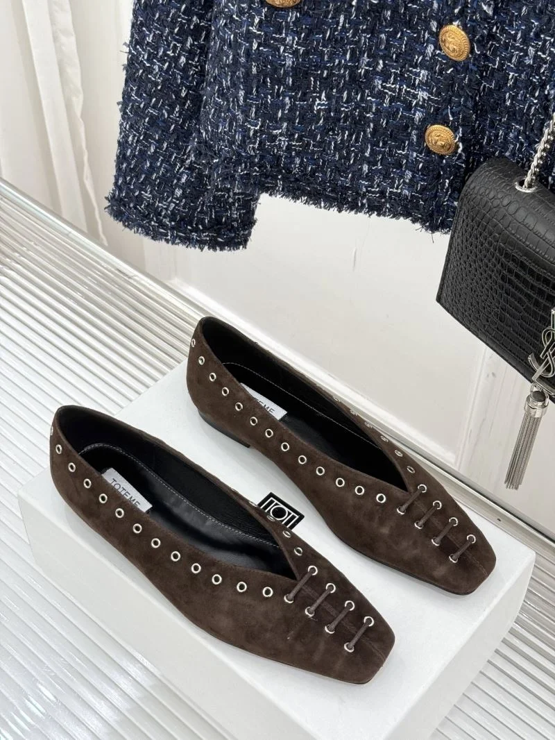 Vibrant Toteme Shoes 11133