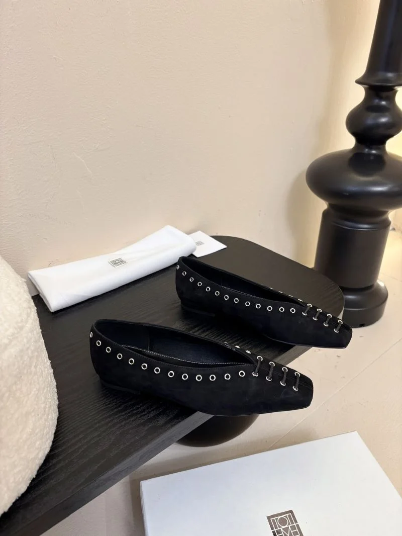 Toteme Shoes FashionForward 8710